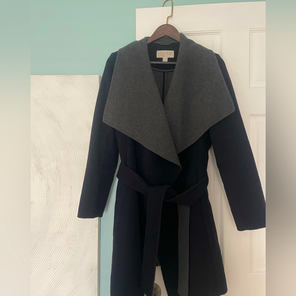 Michael Kors size M like new luxury coat
